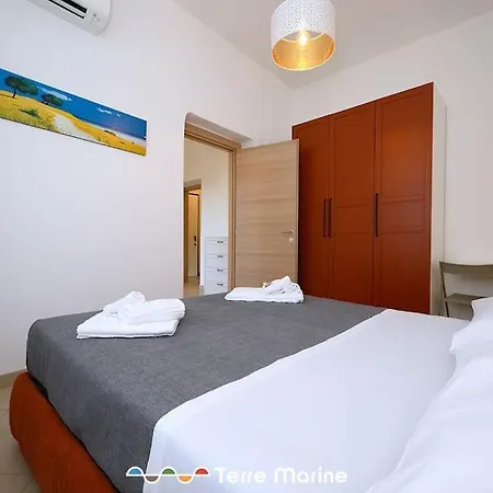 Nettuno, Terremarine Monterosso al Mare