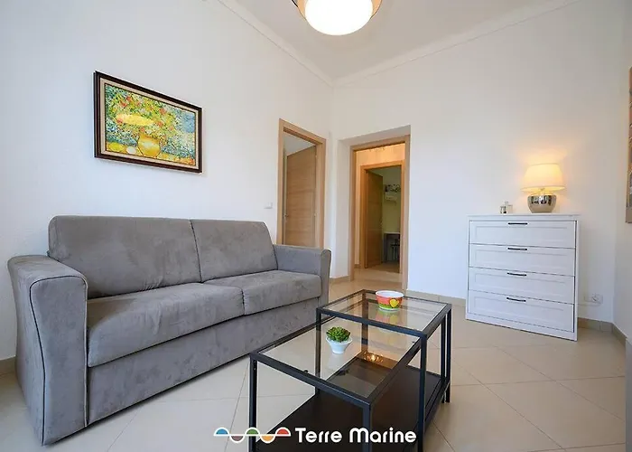 Nettuno, Terremarine Apartmán